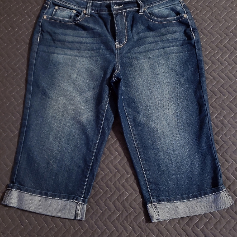 Earl Jean Capri Jeans size 10